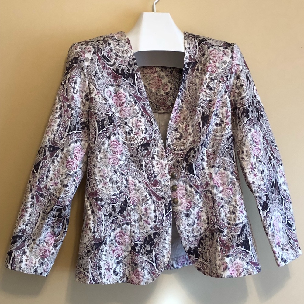 Classic Apparel Size 14 Flower Printed Jacket